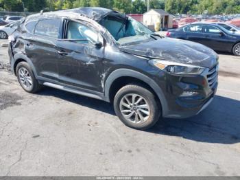  Salvage Hyundai TUCSON