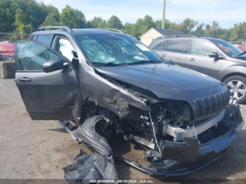  Salvage Jeep Cherokee