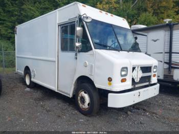  Salvage Freightliner Chassis