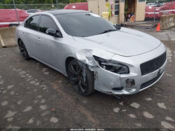  Salvage Nissan Maxima