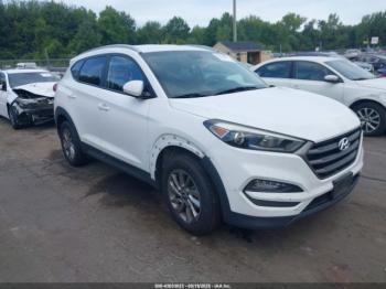  Salvage Hyundai TUCSON