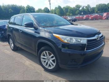  Salvage Toyota Highlander