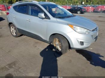  Salvage Hyundai TUCSON