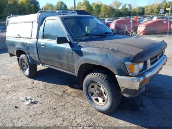  Salvage Toyota Pickup