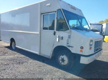  Salvage Freightliner Chassis