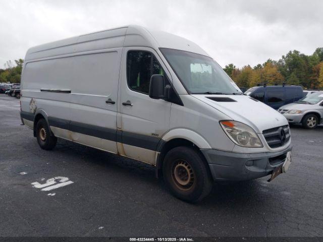  Salvage Mercedes-Benz Sprinter 2500