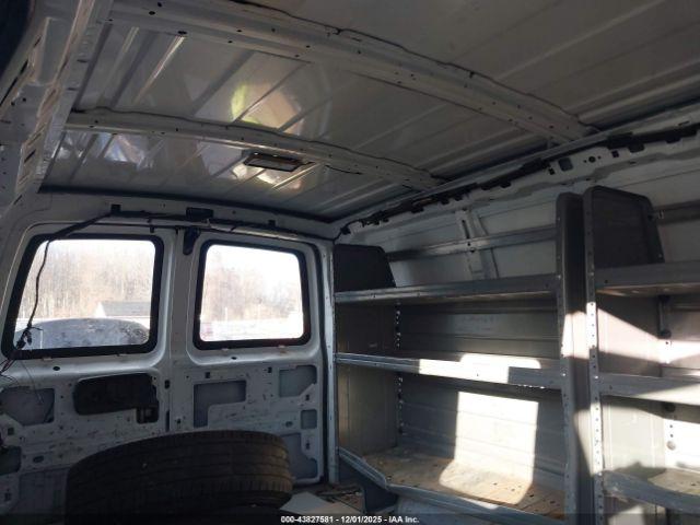 Chevrolet Express Work Van Image 9