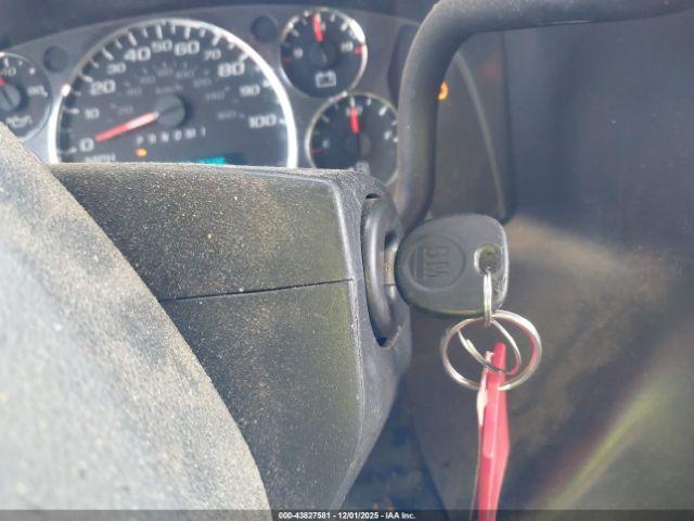 Chevrolet Express Work Van Image 8