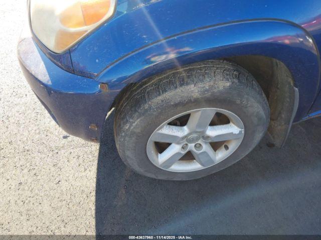 Toyota RAV4 Image 11