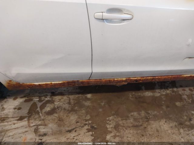 Subaru Impreza 2.0i Image 6