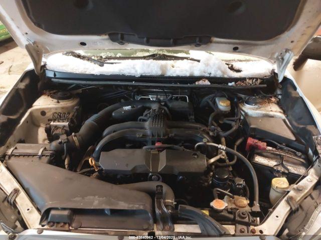 Subaru Impreza 2.0i Image 10