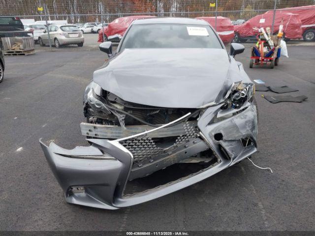 Lexus Is Image 7