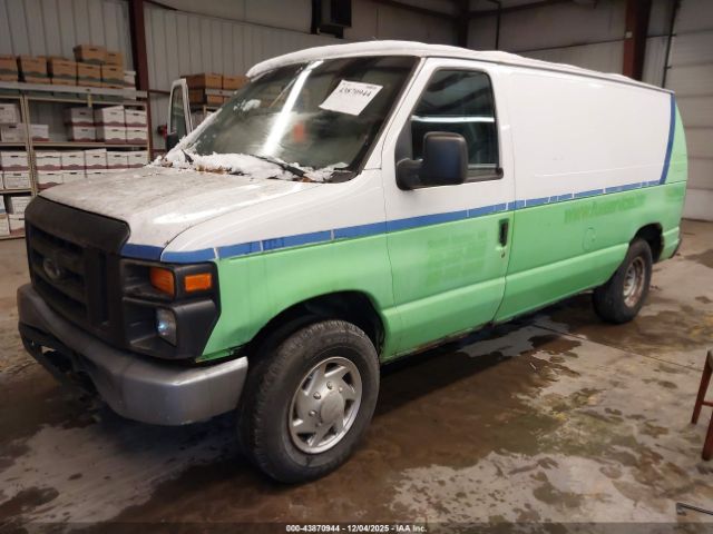 Ford E-250 Image 16