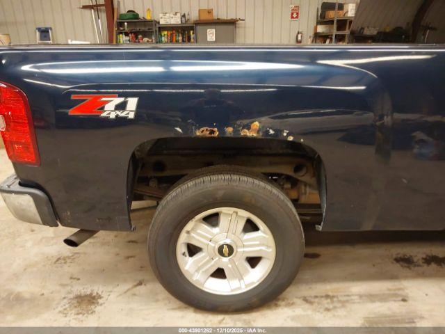 Chevrolet Silverado 1500 Lt Image 2