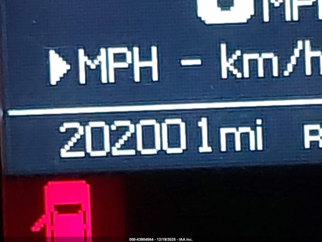 Chrysler Town & Country Touring Image 12