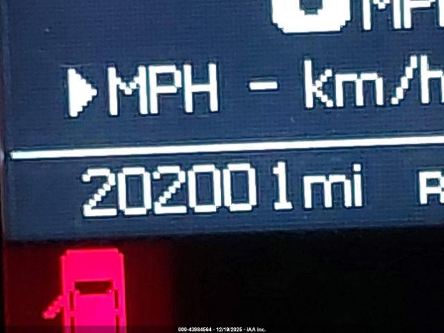 Chrysler Town & Country Touring Image 12