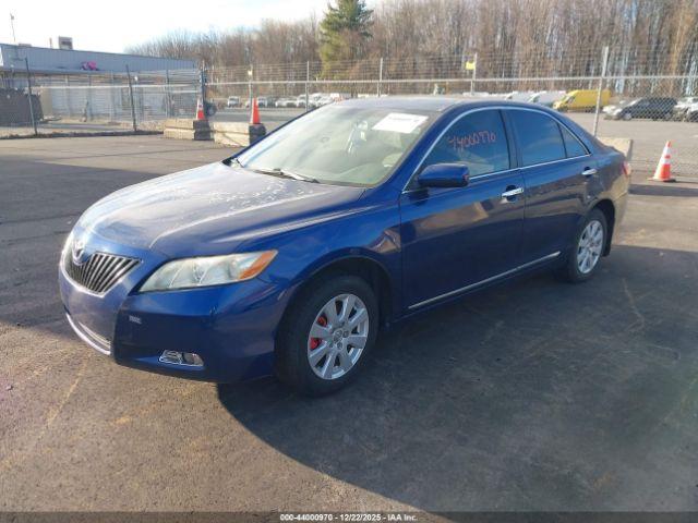 Toyota Camry Xle Image 3