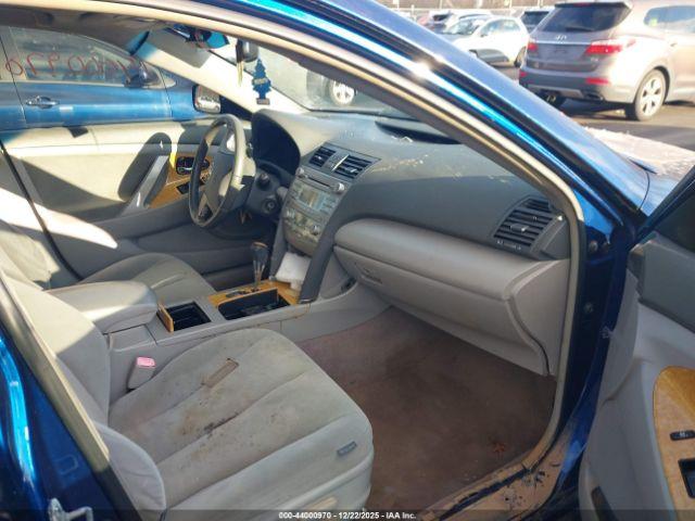 Toyota Camry Xle Image 6