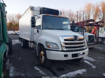  Salvage Hino 258 268