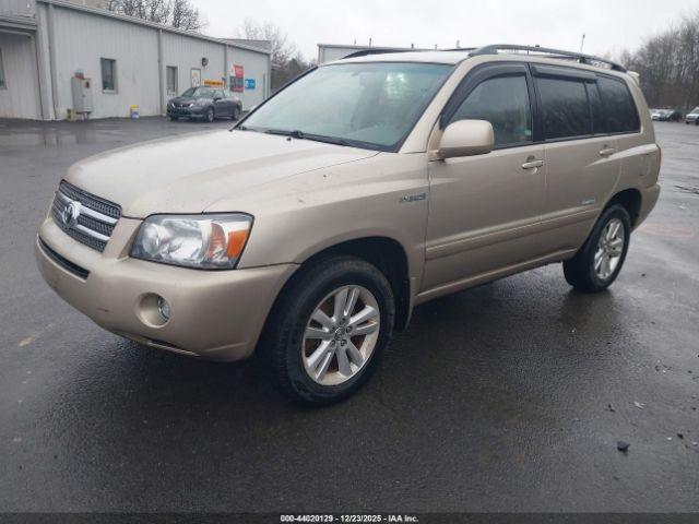 Toyota Highlander Limited V6 Image 2