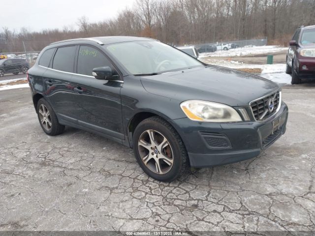 Volvo XC60 Image 1