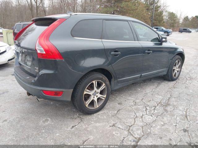Volvo XC60 Image 11