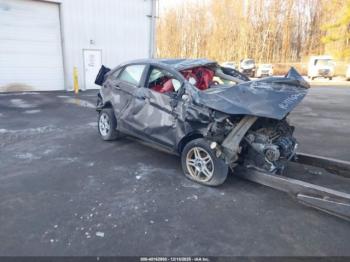  Salvage Ford Fiesta