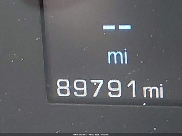 Cadillac XT5 Luxury Image 3