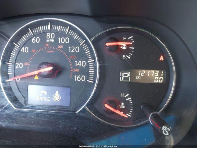 Nissan Maxima Image 8