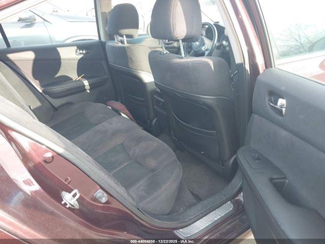 Nissan Maxima Image 11