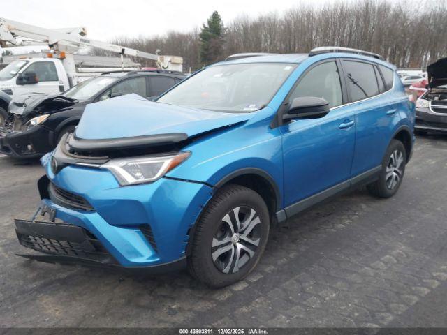 Toyota RAV4 Le Image 3