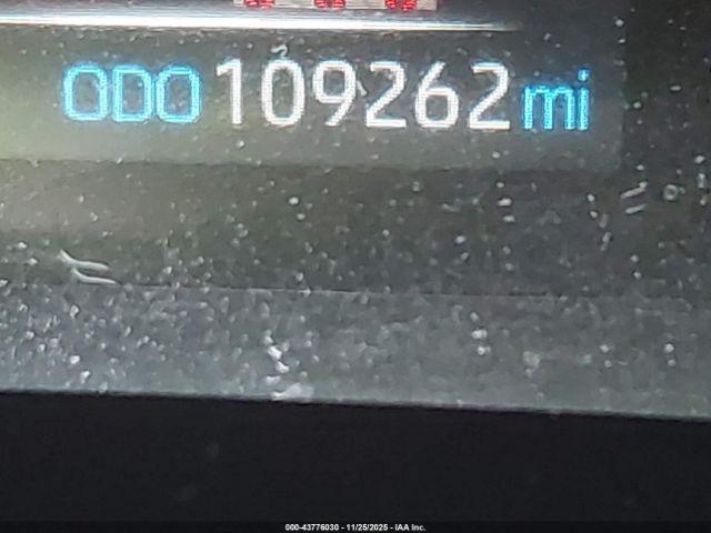 Toyota RAV4 Xle Image 4