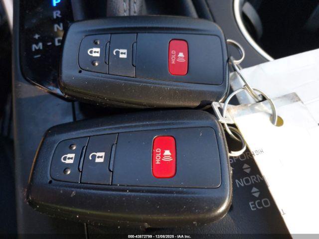 Toyota Highlander L Image 6