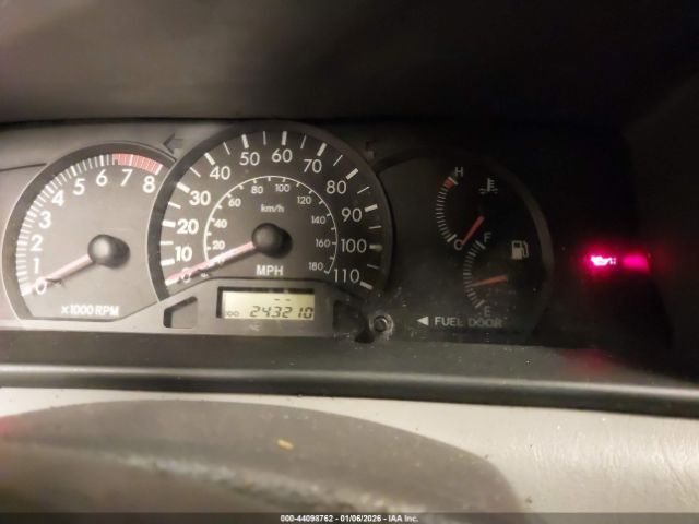 Toyota Corolla Ce Image 5