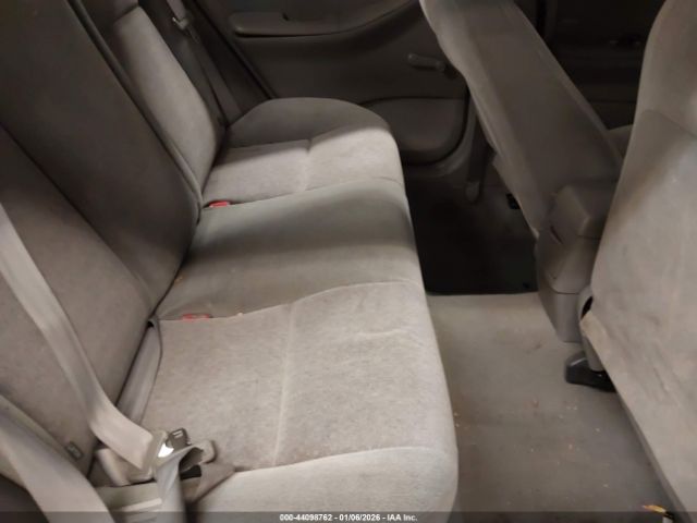 Toyota Corolla Ce Image 9