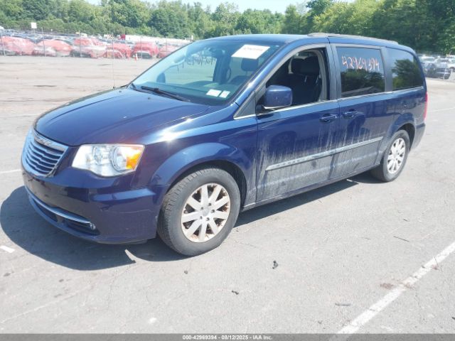 Chrysler Town & Country Touring Image 15