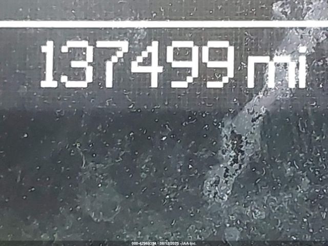 Chrysler Town & Country Touring Image 7