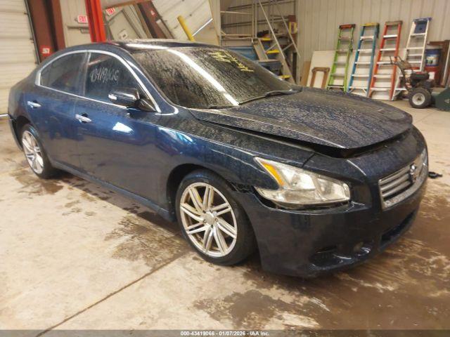  Salvage Nissan Maxima