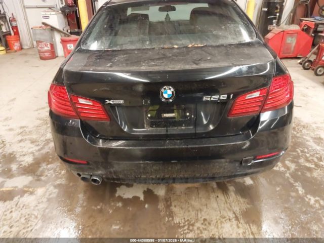 BMW 5 Series Xdrive Image 17