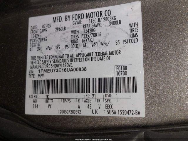 Ford Explorer Xlt Image 12