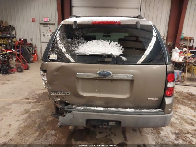 Ford Explorer Xlt Image 5