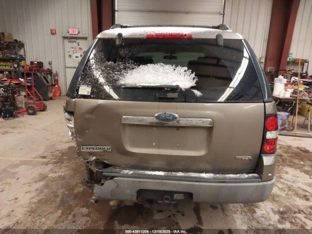 Ford Explorer Xlt Image 5