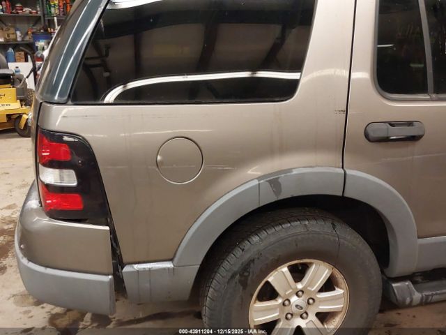 Ford Explorer Xlt Image 17