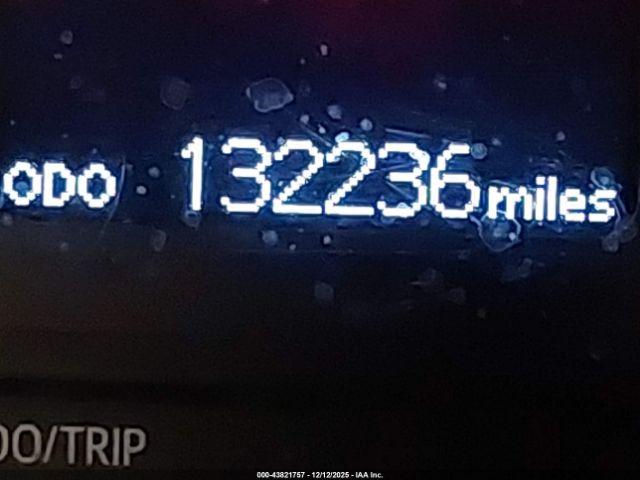 Toyota Corolla Le Image 9