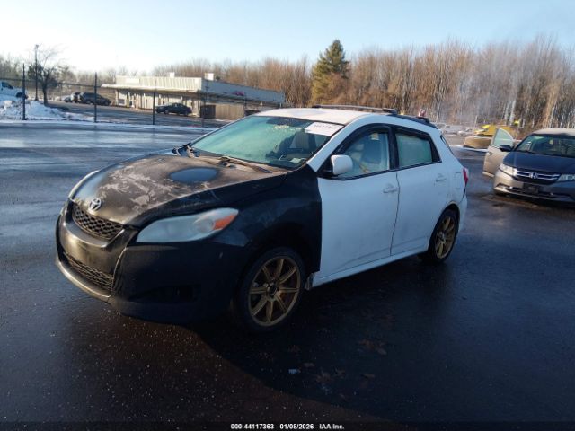 Toyota Matrix Image 10