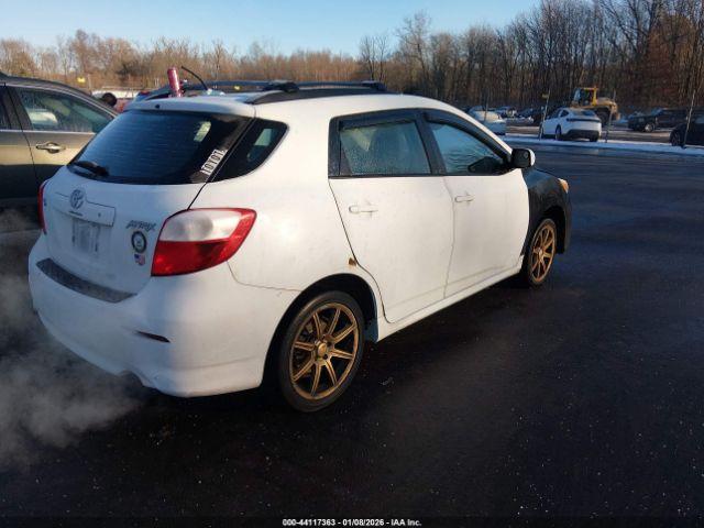 Toyota Matrix Image 9