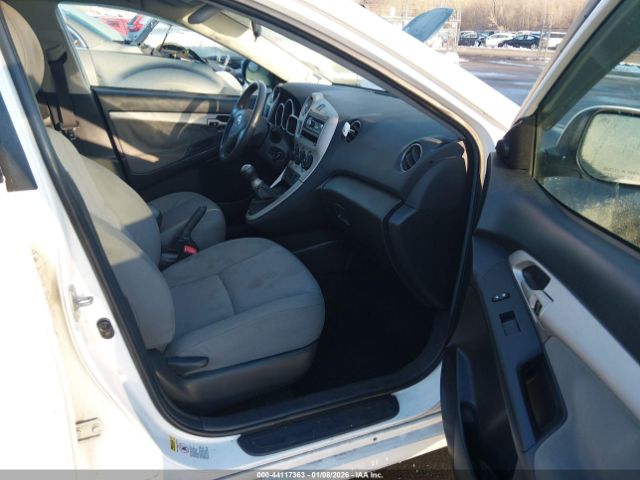 Toyota Matrix Image 2