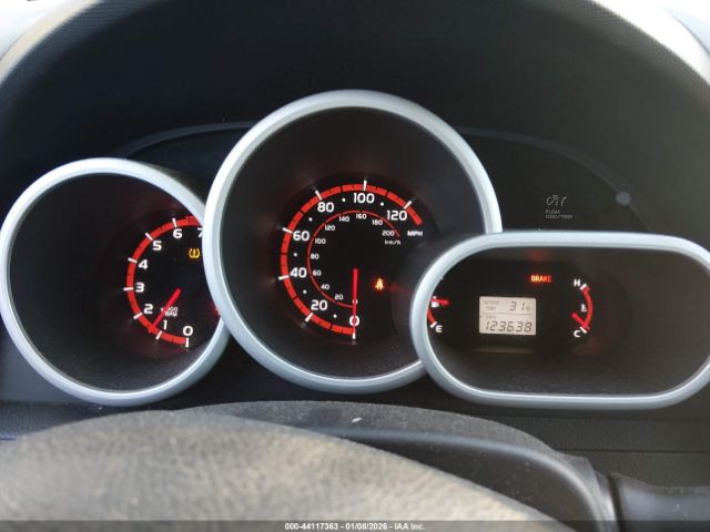 Toyota Matrix Image 8