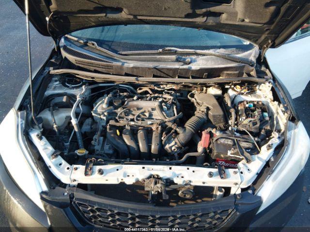 Toyota Matrix Image 7