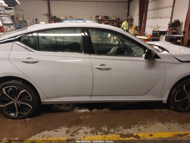 Nissan Altima Sr Intelligent Awd Image 6